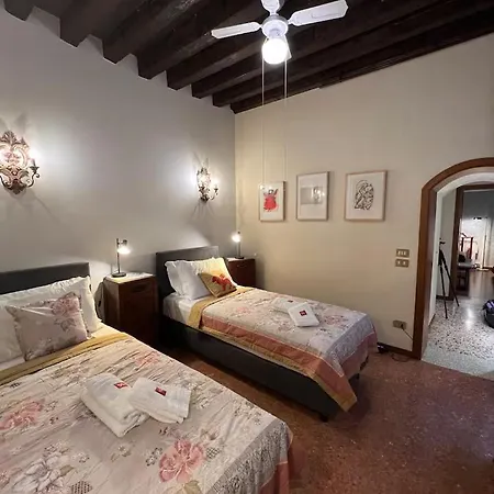 Palazzino Veneziano - Charme In The Serenissima Apartamento *