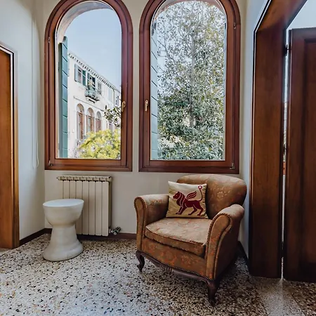 Palazzino Veneziano - Charme In The Serenissima Lejlighed *